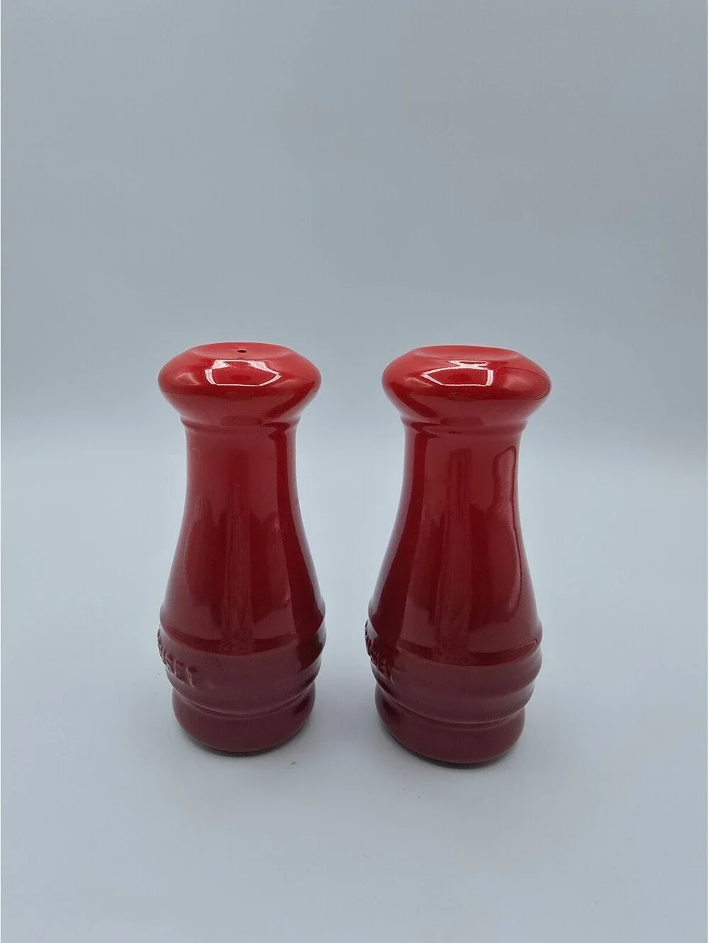 Le Creuset Cerise Red Stoneware Salt & Pepper Shakers 5